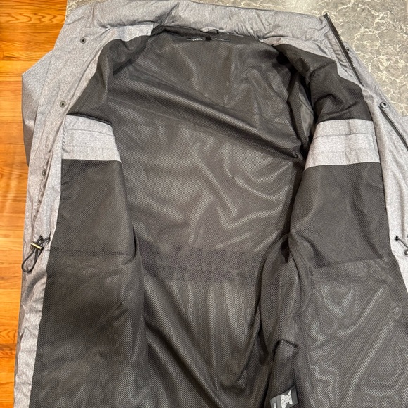 Kenneth Cole Rain Jacket- Men’s Large - Picture 7 of 14